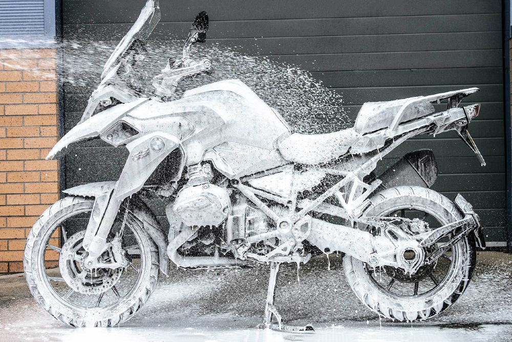 Top 6 Tips For Washing Your Motorcycle Safely